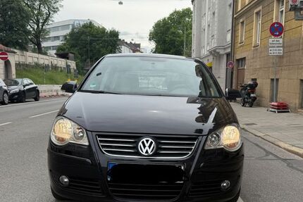 VW Polo 105.000 km 3.199 &euro; München 81379