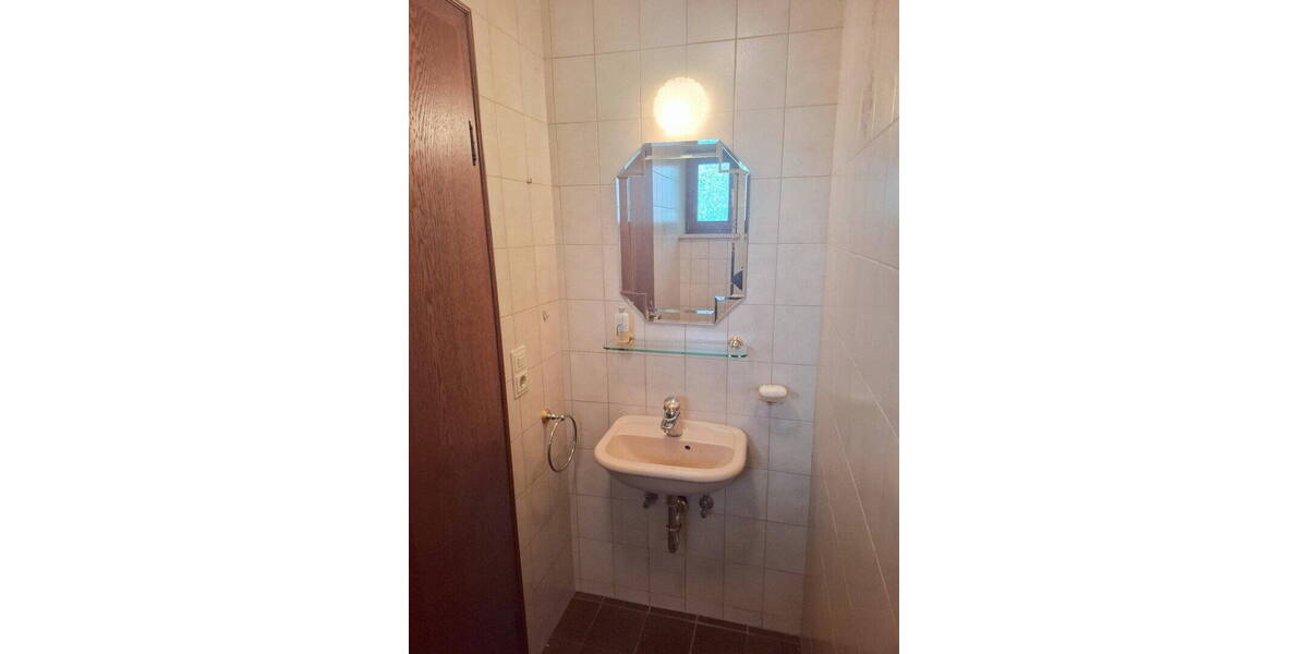 Reihenmittelhaus München Bogenhausen - 5 Zimmer, 140 m&sup2;, 850.000&euro; | Angebot:26306500