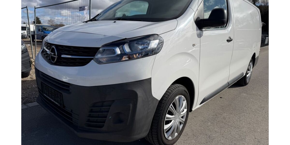 Opel Vivaro 147.856 km 8.950 &euro; Puchheim 82178