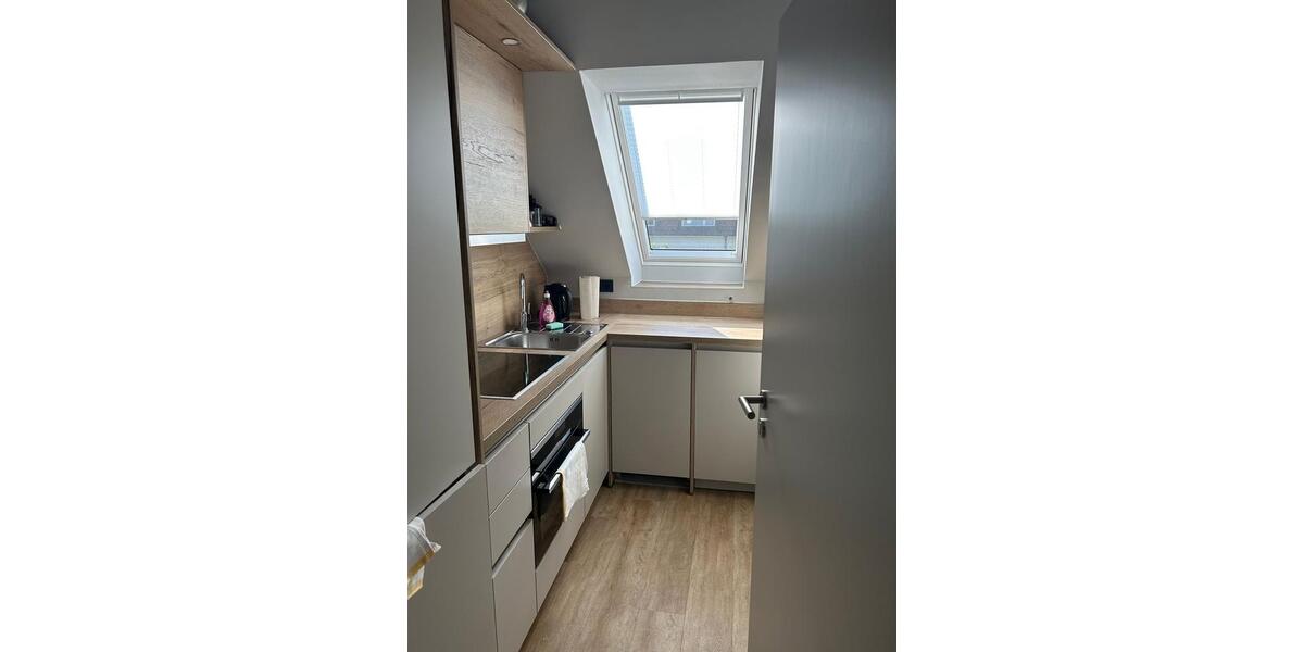 Dachgeschoßwohnung München Thalkirchen-Obersendling-Forstenried-Fürstenried-S - 1 Zimmer, 55 m&sup2;, 2.100&euro; | Angebot:26230313