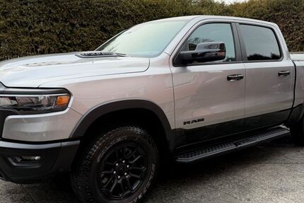 Dodge RAM 20.000 km 62.980 &euro; München 81827