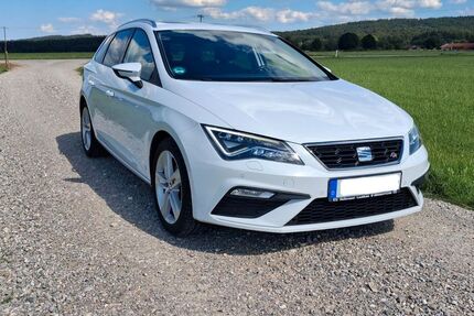 Seat Leon 145.500 km 10.490 &euro; Holzkirchen 83607