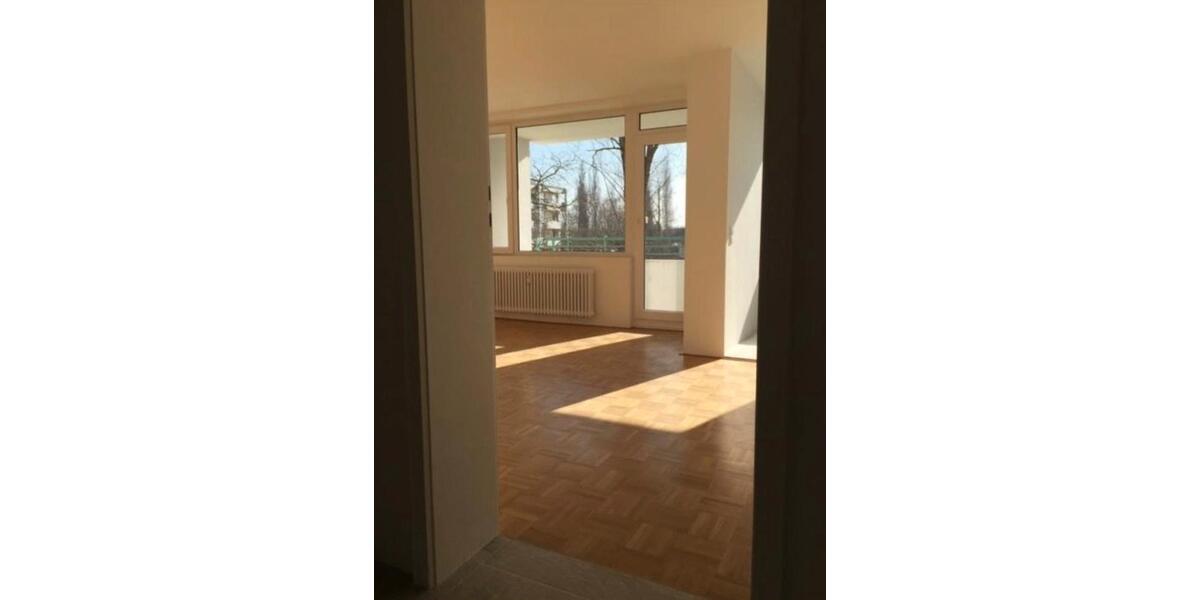 Etagenwohnung München Bogenhausen - 3 Zimmer, 80 m&sup2;, 580.000&euro; | Angebot:26926596