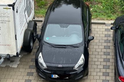 Kia Rio 213.000 km 3.500 &euro; München 81539