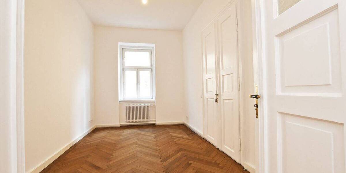 Etagenwohnung München Altstadt-Lehel - 5 Zimmer, 148 m&sup2;, 4.300&euro; | Angebot:26640961