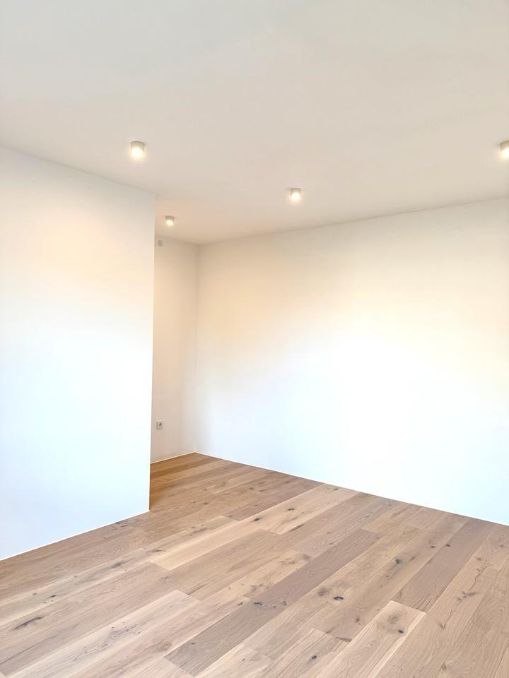 Top-sanierte 2,5-Zimmer-Wohnung in Solln mit Balkon- ohne Makler