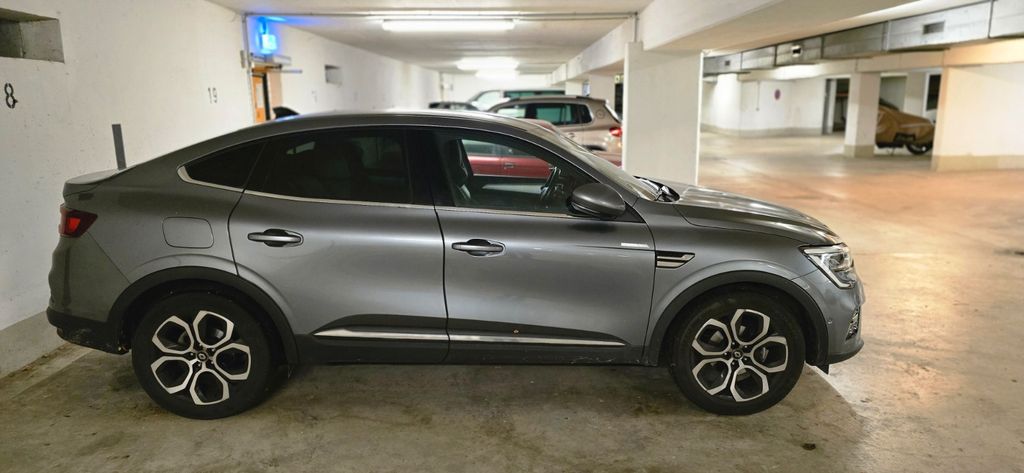 Renault Arkana 69.000 km 19.000 &euro; München 81373