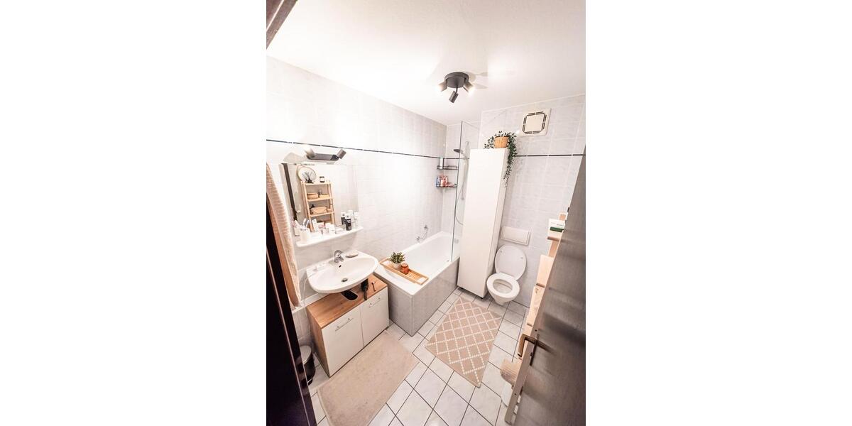 Dachgeschoßwohnung München Sendling-Westpark - 3 Zimmer, 95 m&sup2;, 2.400&euro; | Angebot:26425695