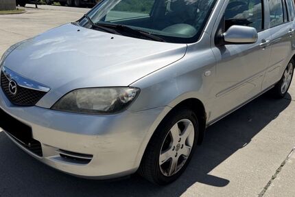 Mazda 2 130.990 km 1.390 &euro; Fürstenfedbruck 82256