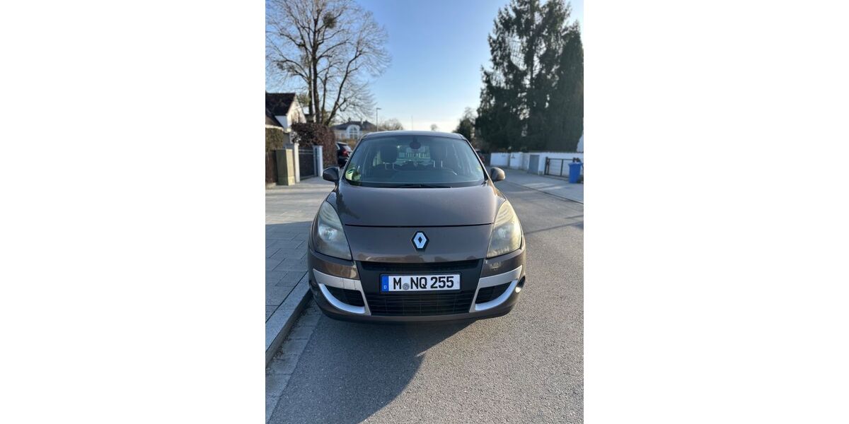 Renault Scenic 210.300 km 2.999 &euro; Gräfelfing 82166