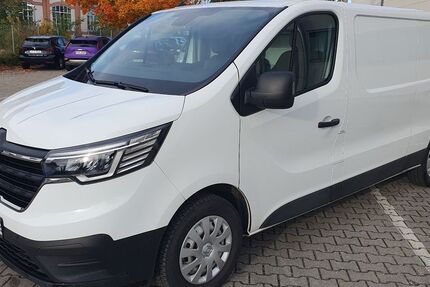Renault Trafic 56.000 km 19.900 &euro; München 81825