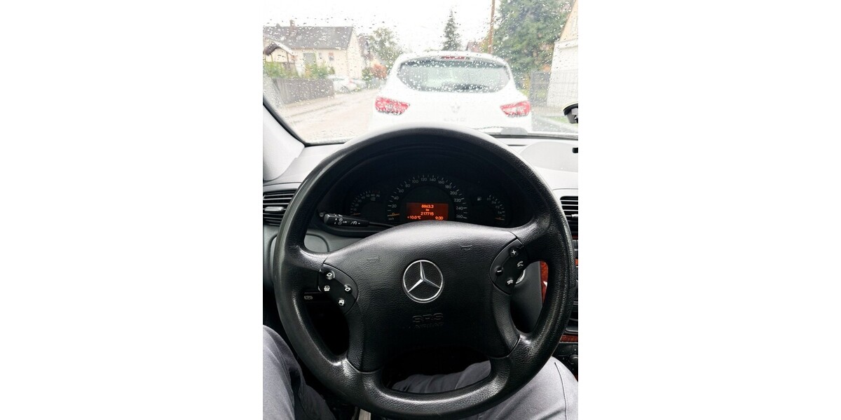 Mercedes-Benz C 180 217.000 km 2.900 &euro; Fürstenfeldbruck 82256