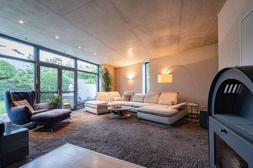FIRSTPLACE - Familienfreundliches Haus mit herrlichem Garten in Allach-Untermenzing