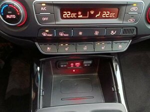 Kia SORENTO 2.2D AWD AT8 PLATINUM Pano HeadUp AHK 59.902 km 27.460 &euro; Höhenkirchen-Siegertsbrun 85635