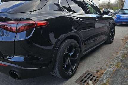Alfa Romeo Stelvio 133.000 km 24.700 &euro; München 81739