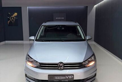 VW Touran 149.600 km 19.999 &euro; München 80807