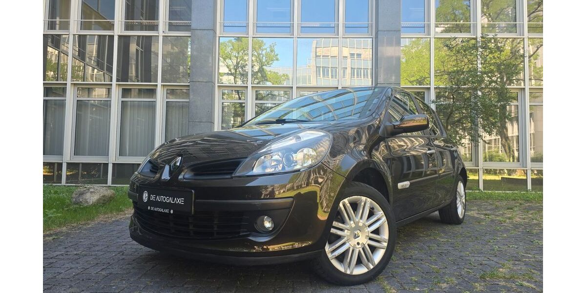 Renault Clio 107.000 km 4.980 &euro; München 81929