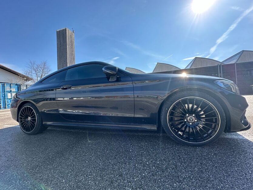 Mercedes-Benz C 250 159.000 km 22.000 € München 81547