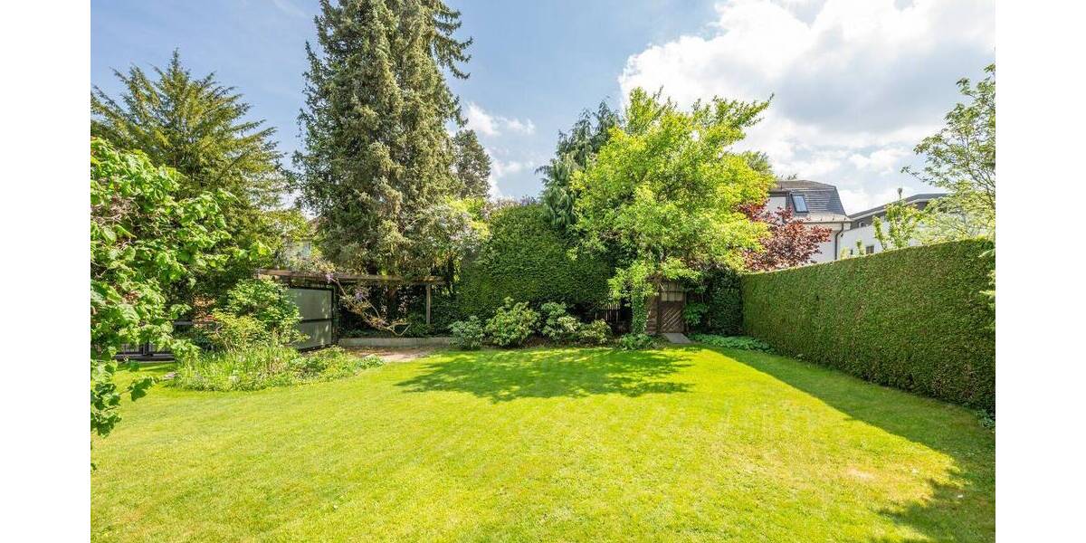 Doppelhaushälfte München Neuhausen-Nymphenburg - 5 Zimmer, 206 m&sup2;, 2.395.000&euro; | Angebot:26750977