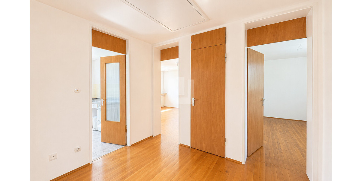 WINDISCH - Traumgrundstück mit Doppelhaushälfte zur Sanierung oder Neubebauung in ruhiger Lage - Einfamilienhaus Gröbenzell | Angebot:27009043