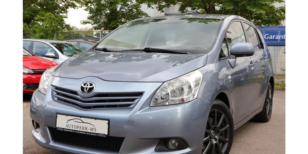 Toyota Verso 141.279 km 5.990 &euro; München 81243