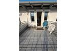 Sonnige möblierte Dachterrasse Wohnung zu vermieten. 2 zimmer