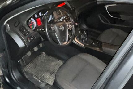 Opel Insignia 208.914 km 3.000 &euro; München 80636
