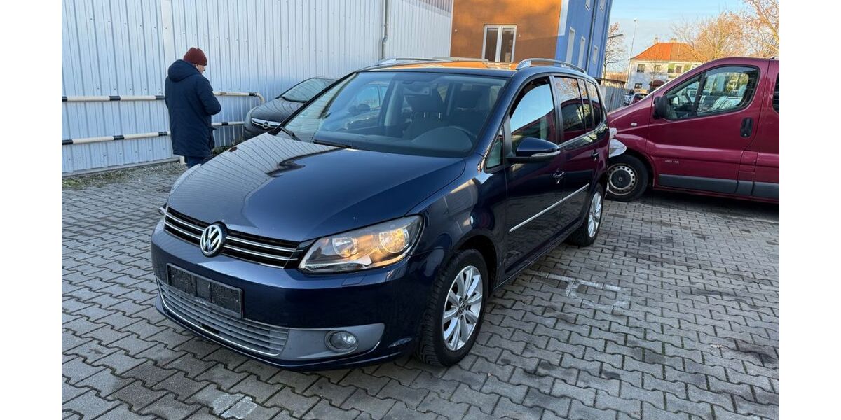 VW Touran 167.135 km 4.990 &euro; München 81243