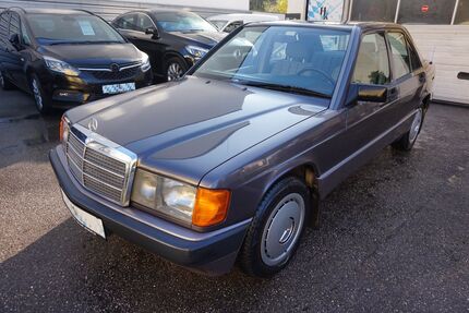 Mercedes-Benz 190 136.000 km 5.900 &euro; München 81549