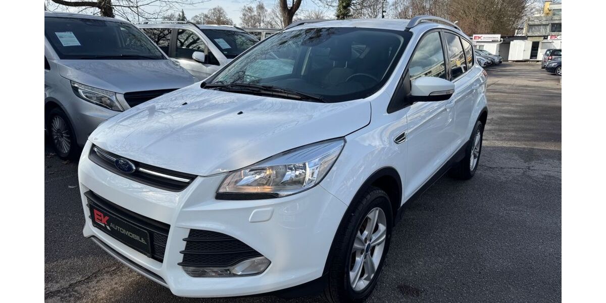 Ford Kuga 105.200 km 5.900 &euro; München 81243