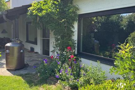 Stilvoller Bungalow mit Garten in ruhiger Lage zur Miete 162 m² Wohnfläche 70m² Souterrain
