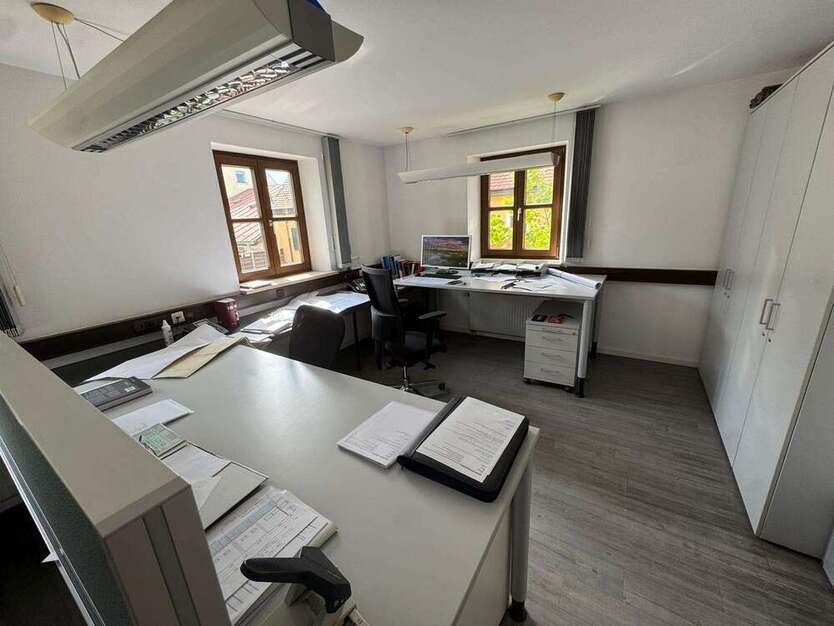 Büro in Markt Schwaben 1.320 € 133 m²