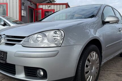 VW Golf 69.600 km 2.499 &euro; München 81243