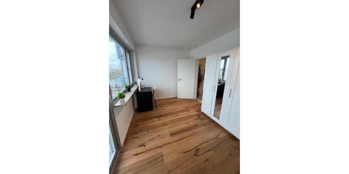 Etagenwohnung München Bogenhausen - 5 Zimmer, 73 m&sup2;, 690&euro; | Angebot:26363034