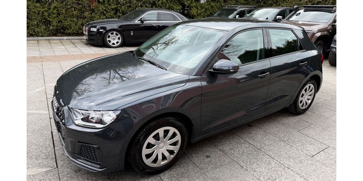 Audi A1 86.000 km 14.980 &euro; München 81827