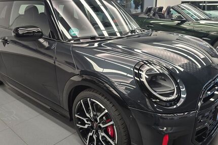 Mini John Cooper Works Coupé 9.000 km 34.900 &euro; München 80809