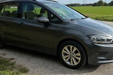 VW Golf Sportsvan 134.700 km 12.200 &euro; Unterföhring 85774