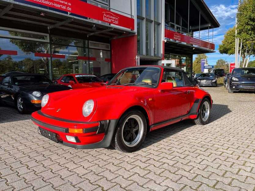 911