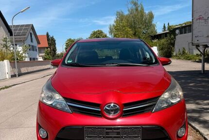 Toyota Verso 143.400 km 6.950 &euro; München 81377