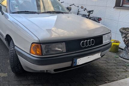 Audi 80 185.000 km 2.450 &euro; München 80937