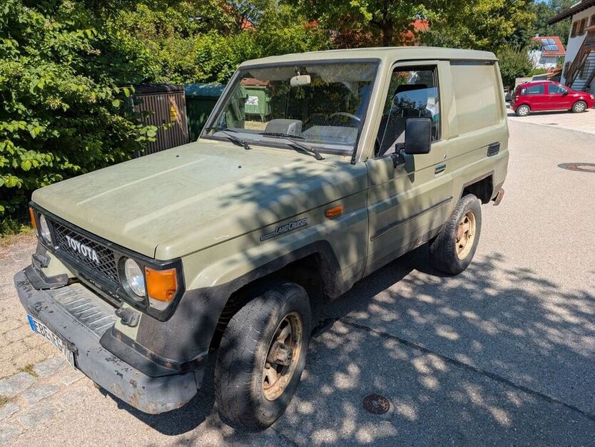 Land Cruiser