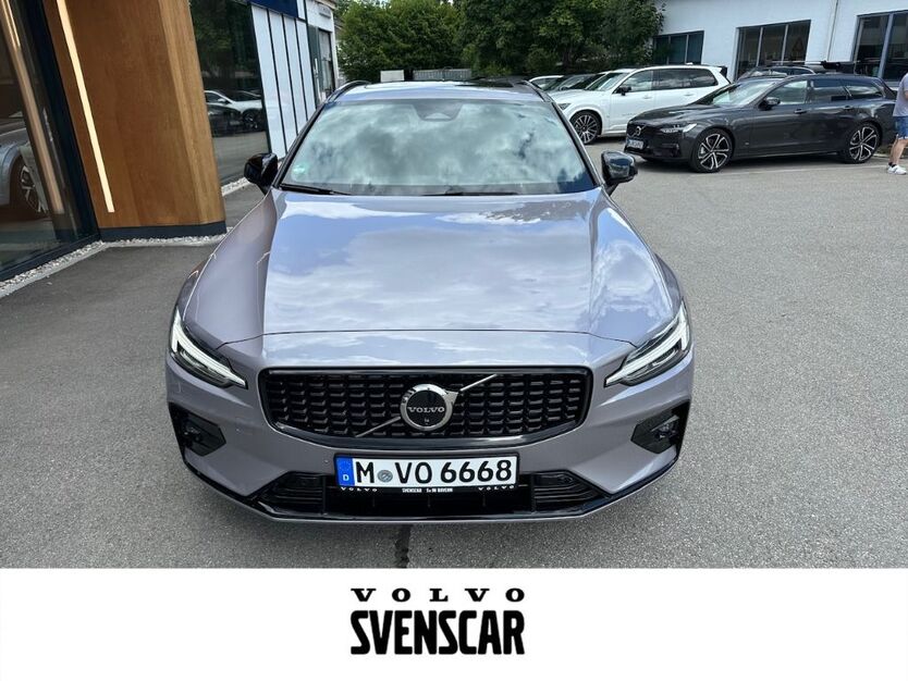 Volvo V60 9.999 km 54.995 € Baierbrunn 82065