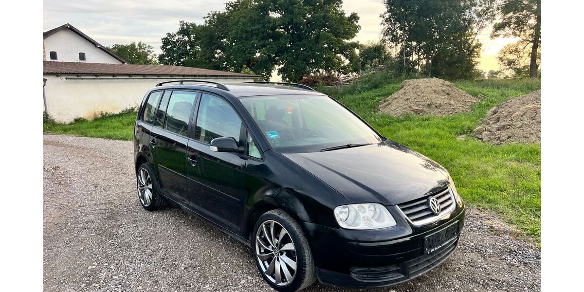 VW Touran 268.000 km 1.599 &euro; Neufahrn 85375