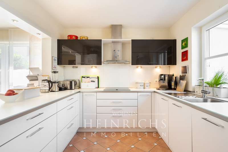 Haus zum Kaufen in Hallbergmoos 924.000 € 172 m²