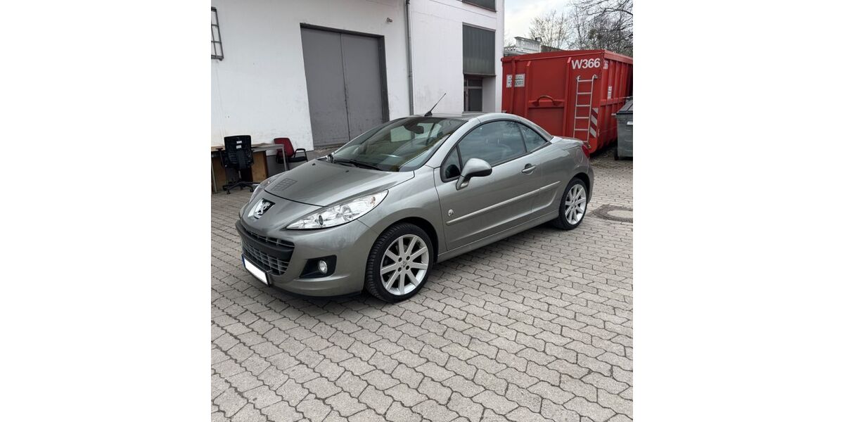 Peugeot 207 111.700 km 3.990 &euro; München 80686