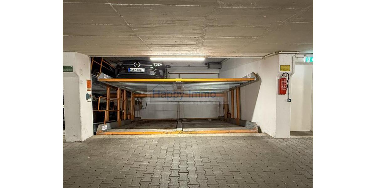 270 qm eigener Garten 2 Terrassen 2 Zimmerwhg EBK Duplex TG unten 2 zimmer