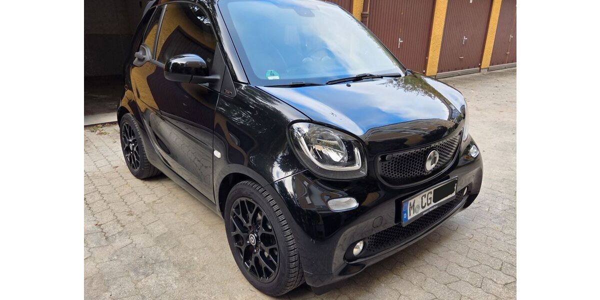 Smart ForTwo 49.700 km 17.399 &euro; München 80807