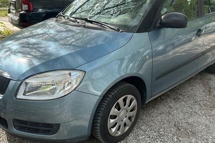 Skoda Fabia 166.654 km 1.499 &euro; München 81929