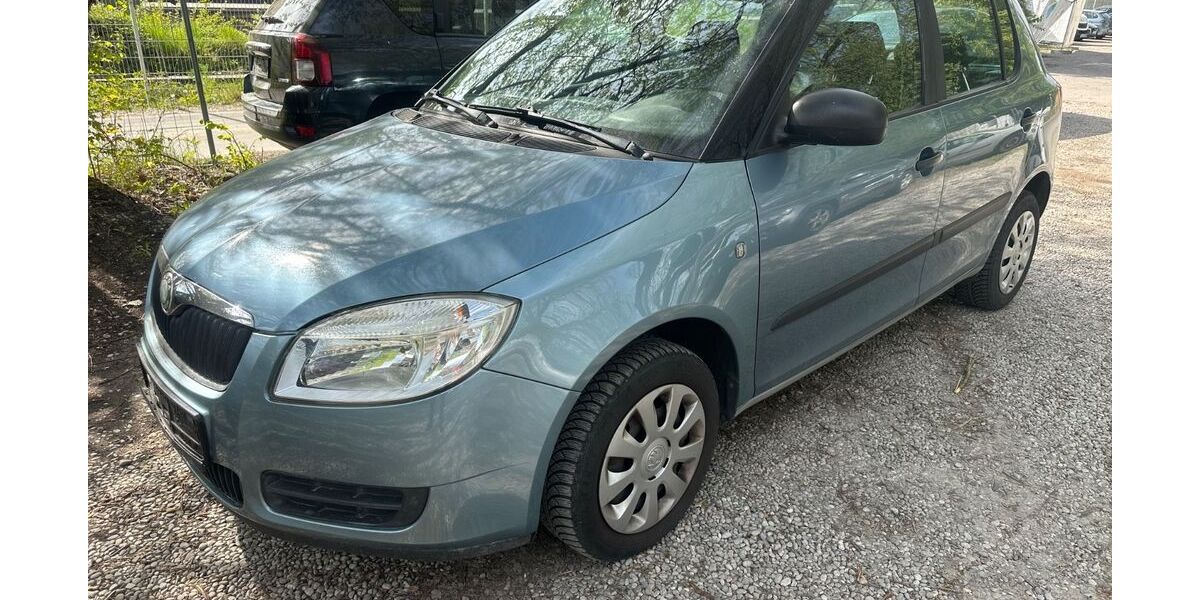 Skoda Fabia 166.654 km 1.499 &euro; München 81929