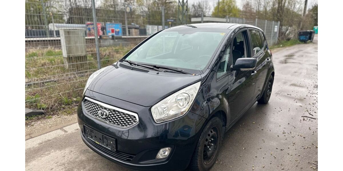 Kia Venga 113.467 km 3.999 &euro; München 81929